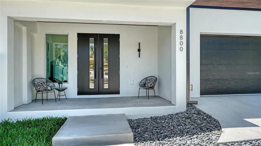 For Sale: $3,990,000 (4 beds, 4 baths, 3676 Square Feet)