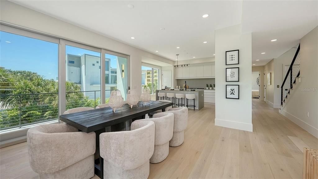 For Sale: $3,990,000 (4 beds, 4 baths, 3676 Square Feet)