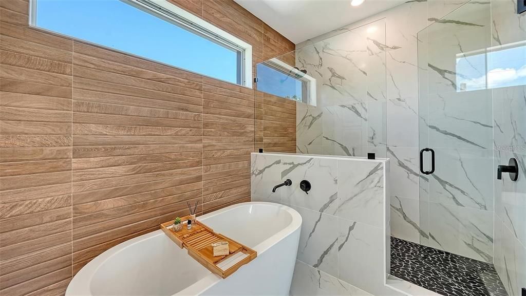 For Sale: $3,990,000 (4 beds, 4 baths, 3676 Square Feet)