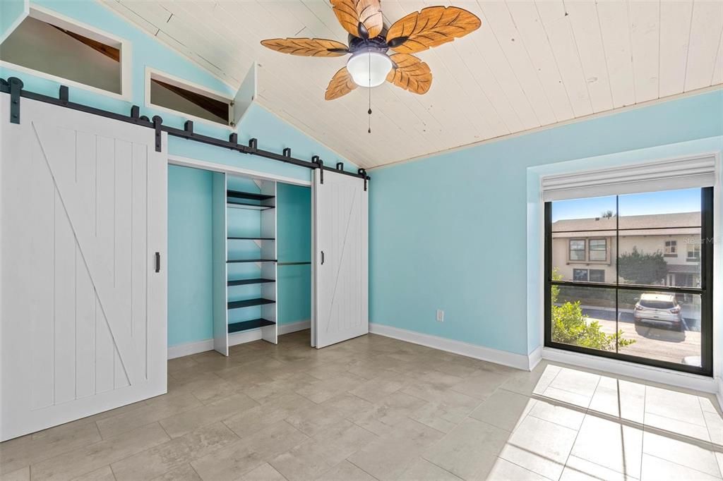 For Sale: $415,000 (2 beds, 2 baths, 1145 Square Feet)