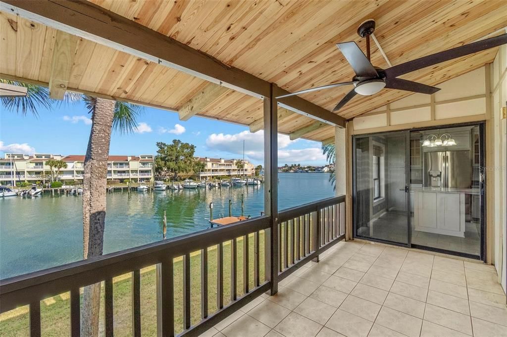 For Sale: $415,000 (2 beds, 2 baths, 1145 Square Feet)