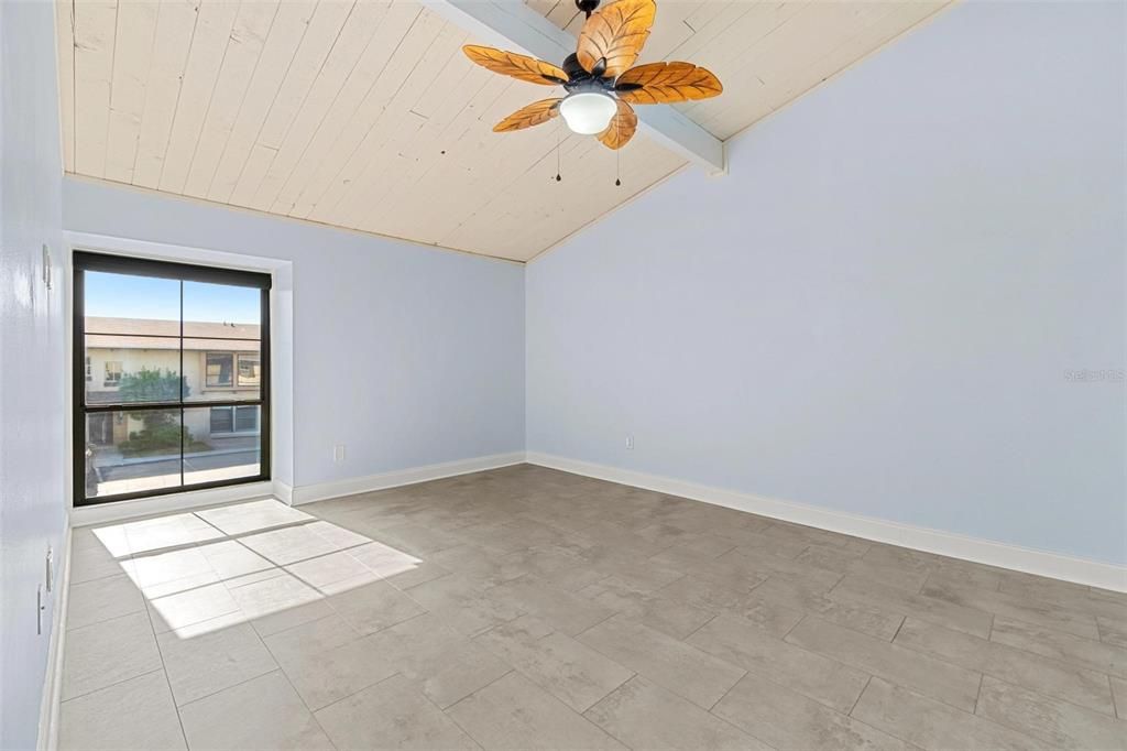 For Sale: $415,000 (2 beds, 2 baths, 1145 Square Feet)