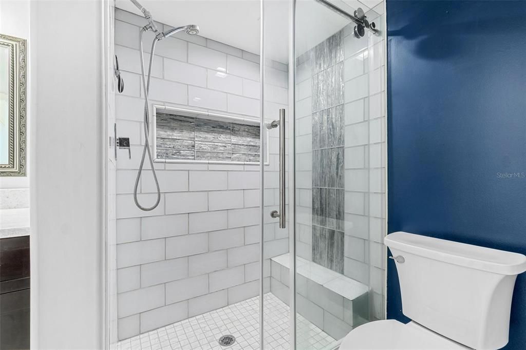 For Sale: $415,000 (2 beds, 2 baths, 1145 Square Feet)