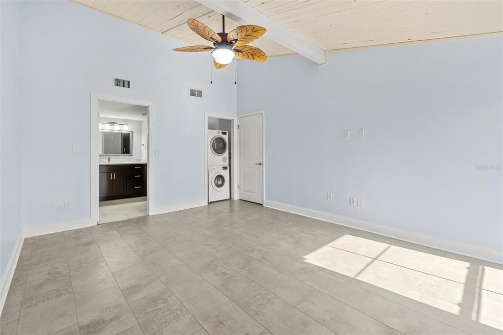 For Sale: $415,000 (2 beds, 2 baths, 1145 Square Feet)