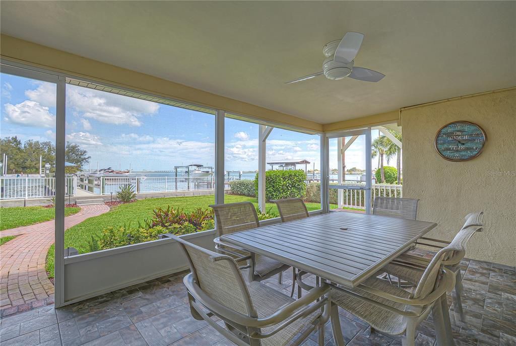 待售: $2,400,000 (3 贝兹, 3 浴室, 2169 平方英尺)