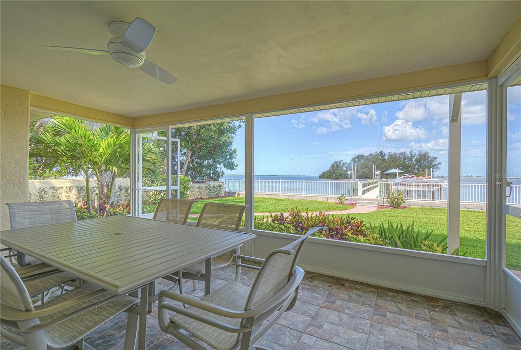 待售: $2,400,000 (3 贝兹, 3 浴室, 2169 平方英尺)