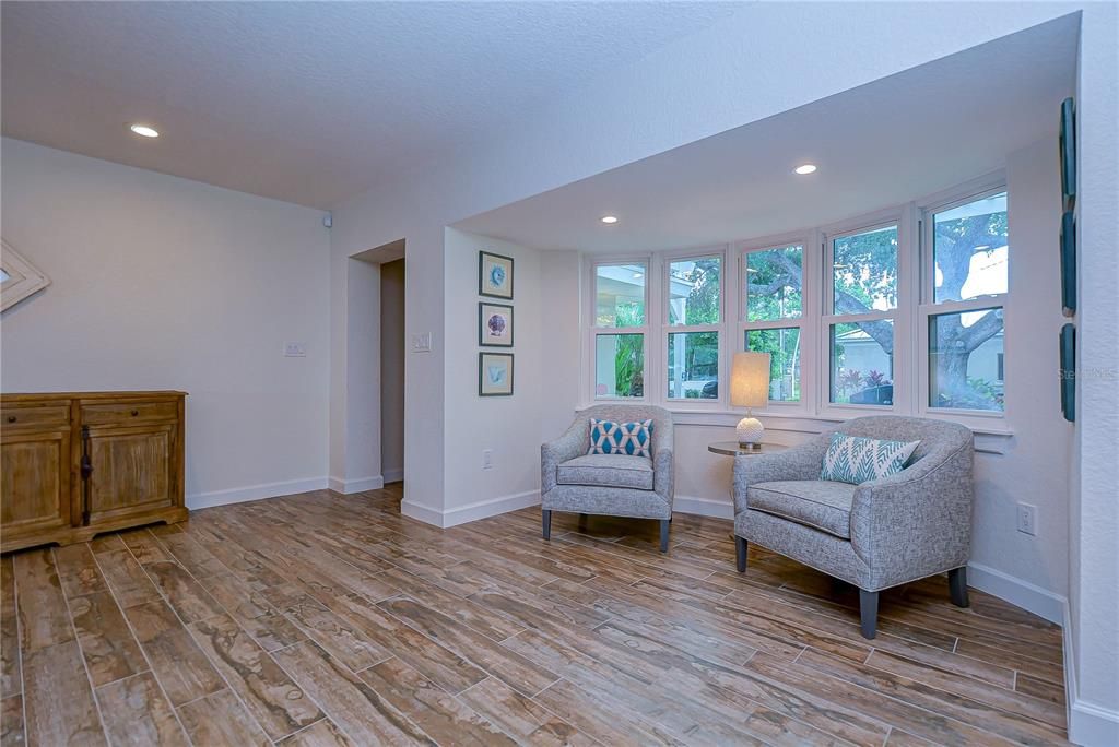 待售: $2,400,000 (3 贝兹, 3 浴室, 2169 平方英尺)