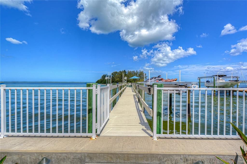 待售: $2,400,000 (3 贝兹, 3 浴室, 2169 平方英尺)