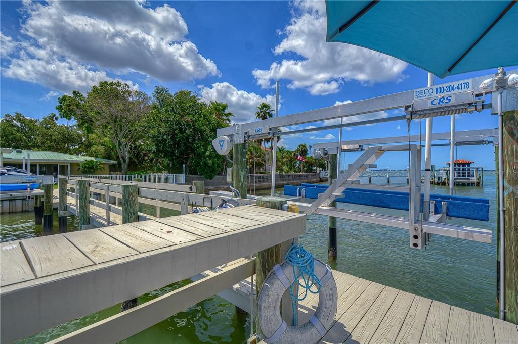 待售: $2,400,000 (3 贝兹, 3 浴室, 2169 平方英尺)