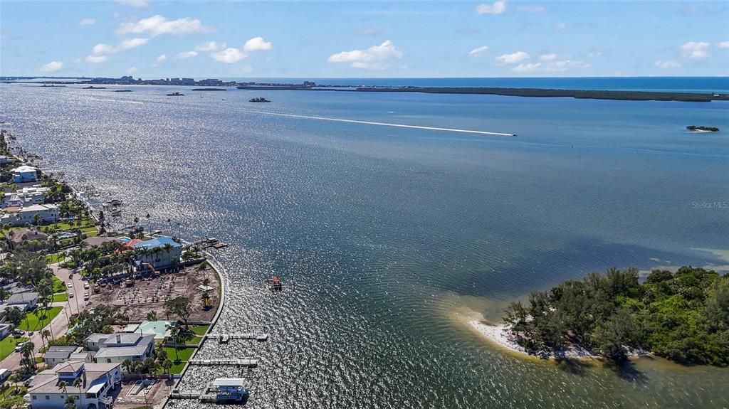 待售: $2,400,000 (3 贝兹, 3 浴室, 2169 平方英尺)