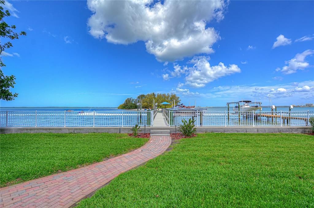 待售: $2,400,000 (3 贝兹, 3 浴室, 2169 平方英尺)