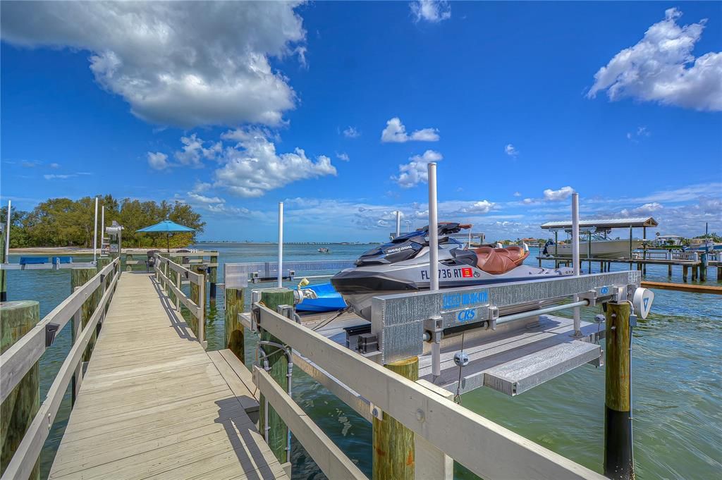 待售: $2,400,000 (3 贝兹, 3 浴室, 2169 平方英尺)