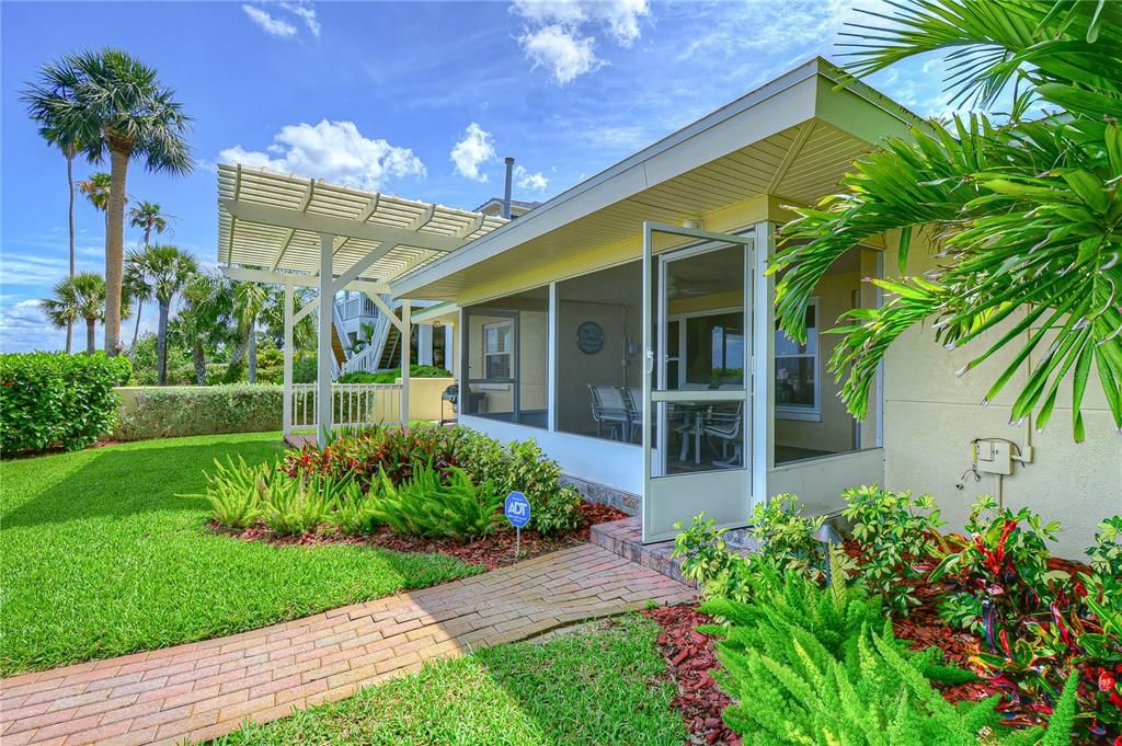 待售: $2,400,000 (3 贝兹, 3 浴室, 2169 平方英尺)