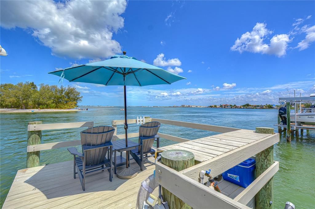 待售: $2,400,000 (3 贝兹, 3 浴室, 2169 平方英尺)