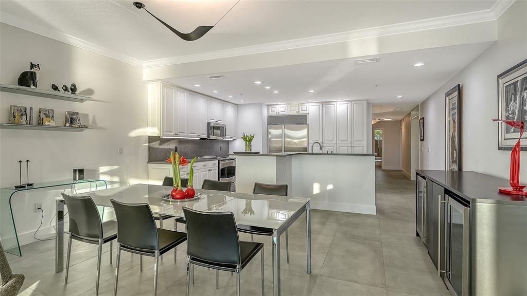 En Venta: $1,995,000 (3 camas, 3 baños, 2132 Pies cuadrados)