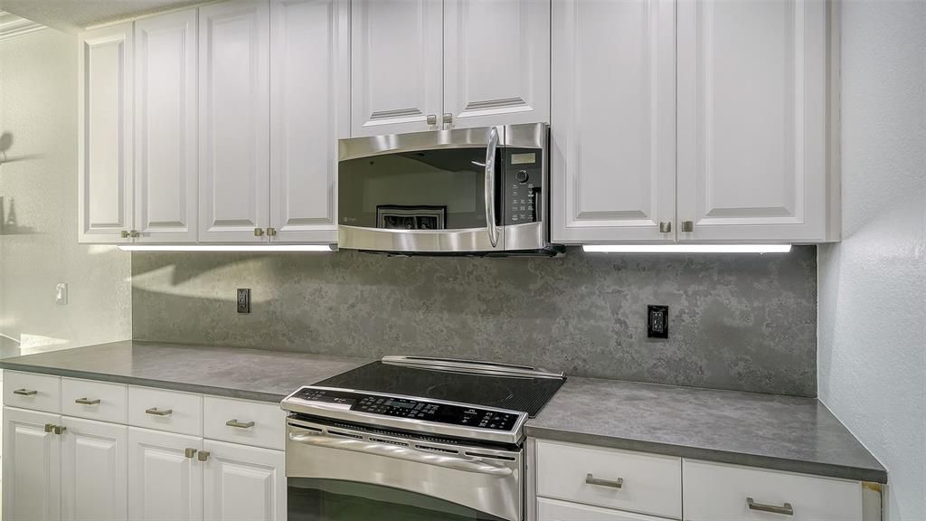 En Venta: $1,995,000 (3 camas, 3 baños, 2132 Pies cuadrados)