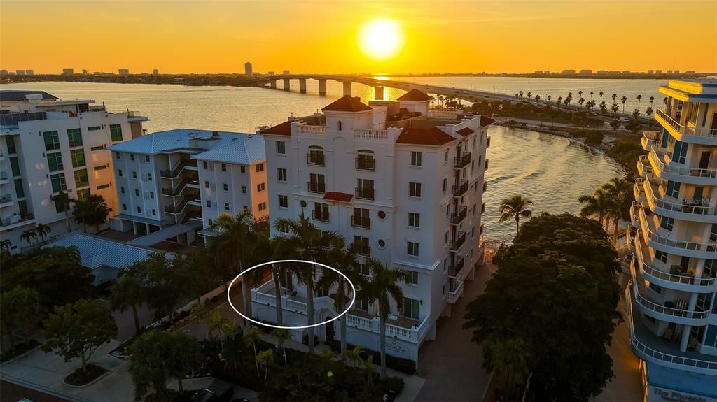 En Venta: $1,995,000 (3 camas, 3 baños, 2132 Pies cuadrados)