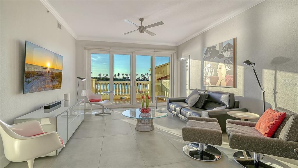 En Venta: $1,995,000 (3 camas, 3 baños, 2132 Pies cuadrados)