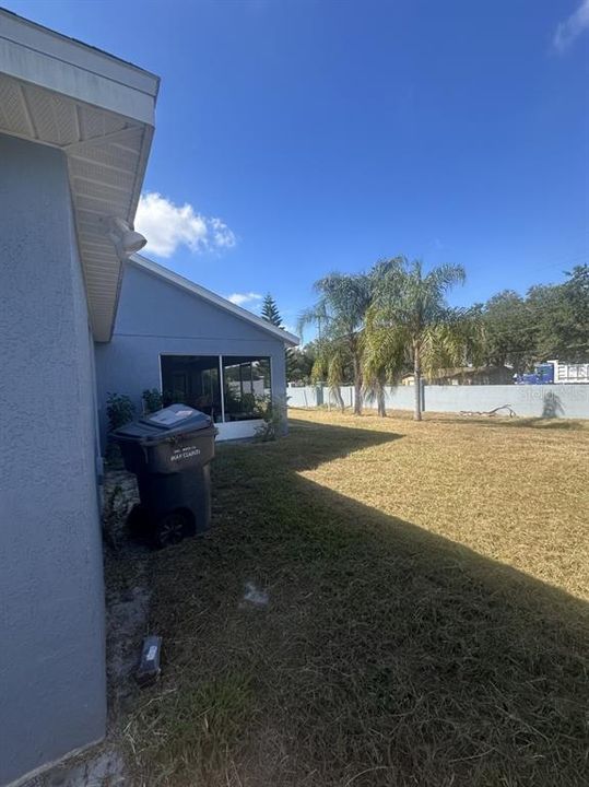 Active With Contract: $254,400 (3 beds, 2 baths, 1951 Square Feet)