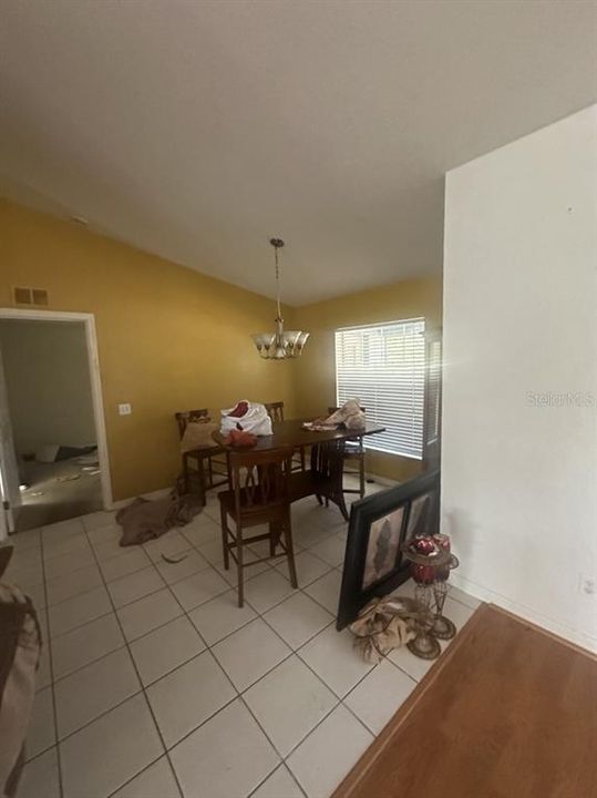 Active With Contract: $254,400 (3 beds, 2 baths, 1951 Square Feet)