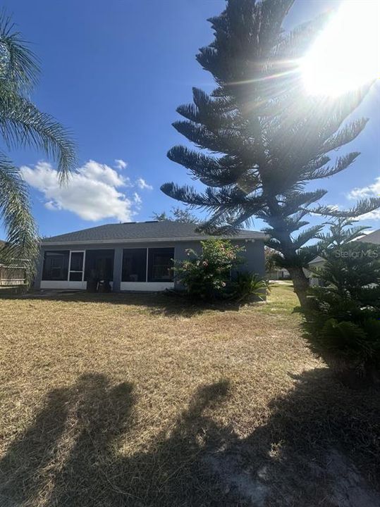 Active With Contract: $254,400 (3 beds, 2 baths, 1951 Square Feet)