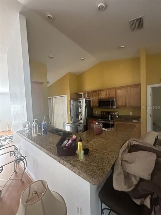 Active With Contract: $254,400 (3 beds, 2 baths, 1951 Square Feet)