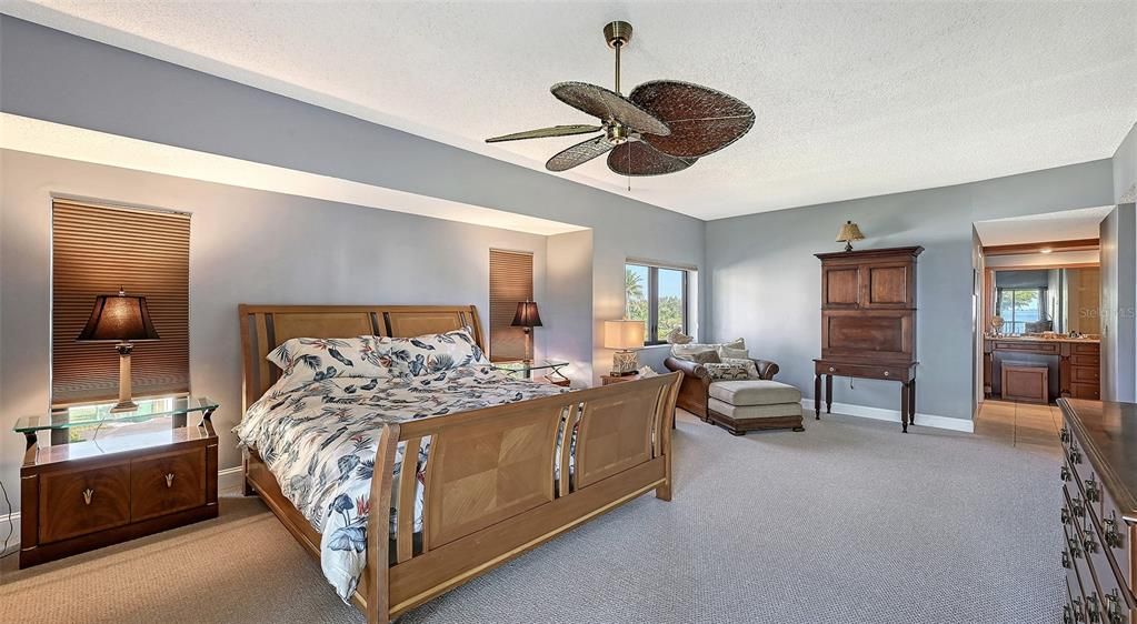 For Sale: $975,000 (3 beds, 2 baths, 2227 Square Feet)