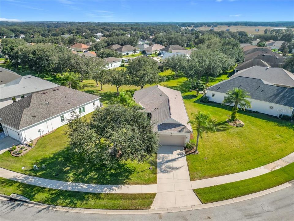 For Sale: $334,900 (2 beds, 2 baths, 1723 Square Feet)