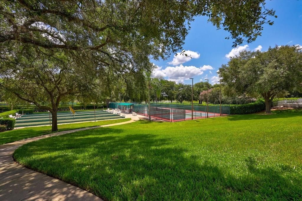 For Sale: $334,900 (2 beds, 2 baths, 1723 Square Feet)