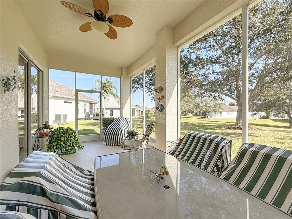 For Sale: $334,900 (2 beds, 2 baths, 1723 Square Feet)