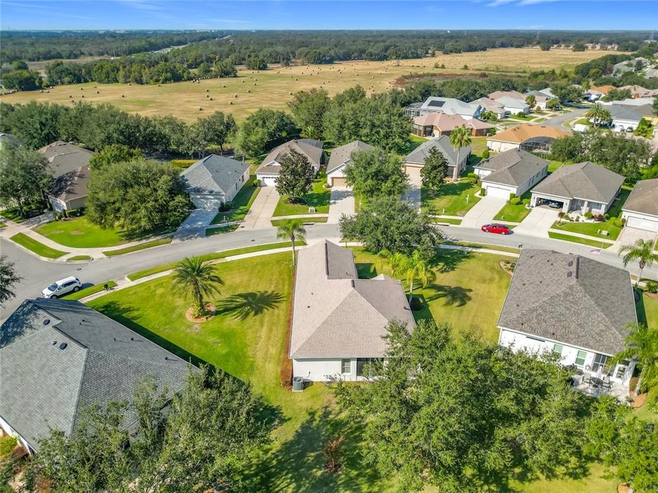 For Sale: $334,900 (2 beds, 2 baths, 1723 Square Feet)