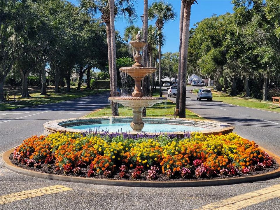 For Sale: $334,900 (2 beds, 2 baths, 1723 Square Feet)