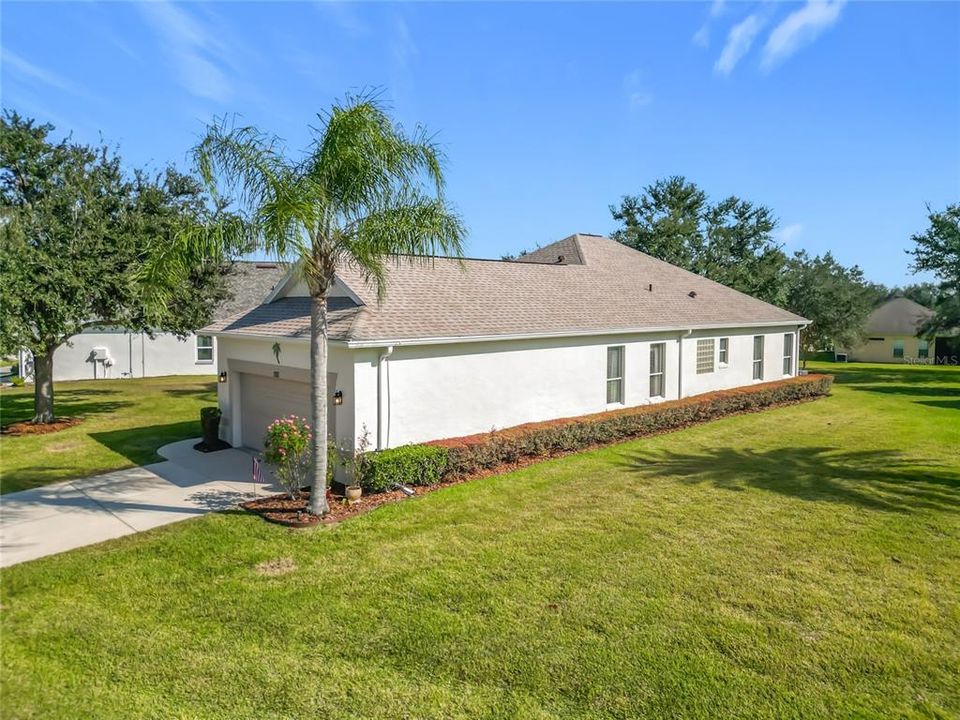 For Sale: $334,900 (2 beds, 2 baths, 1723 Square Feet)