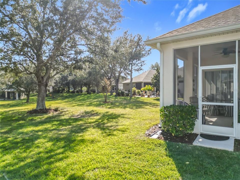 For Sale: $334,900 (2 beds, 2 baths, 1723 Square Feet)