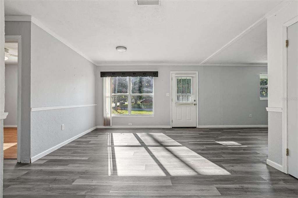 En Venta: $265,000 (3 camas, 2 baños, 1266 Pies cuadrados)