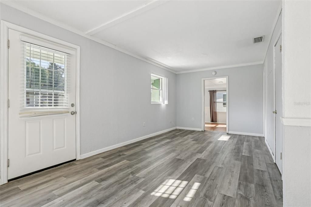 En Venta: $265,000 (3 camas, 2 baños, 1266 Pies cuadrados)