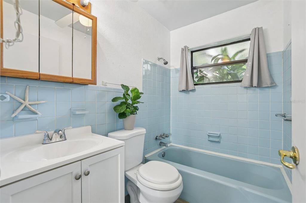 En Venta: $265,000 (3 camas, 2 baños, 1266 Pies cuadrados)