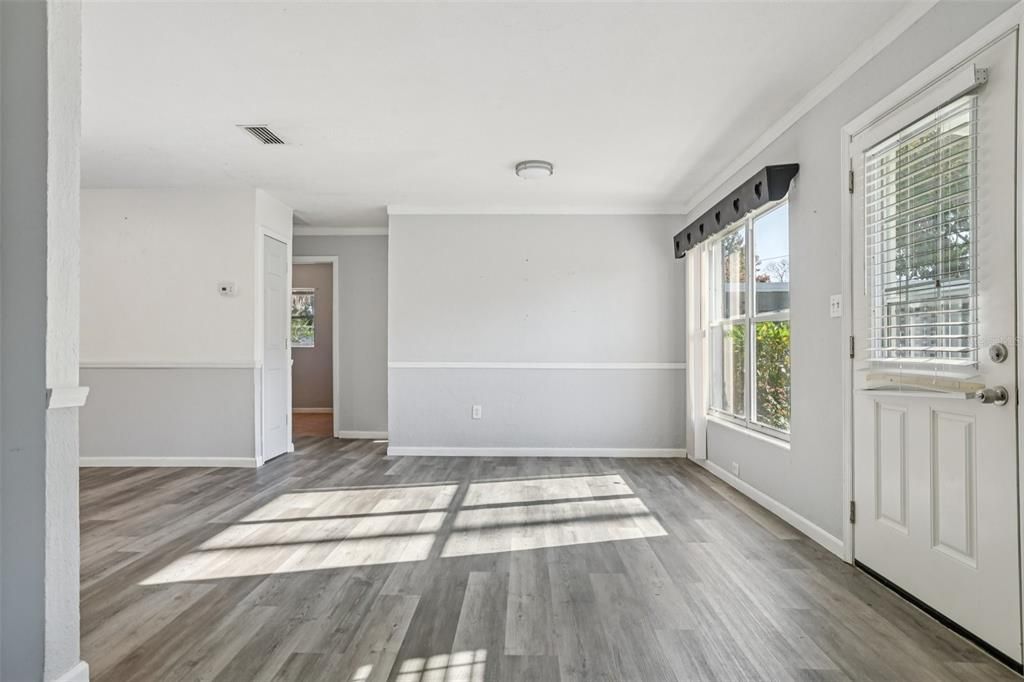 En Venta: $265,000 (3 camas, 2 baños, 1266 Pies cuadrados)