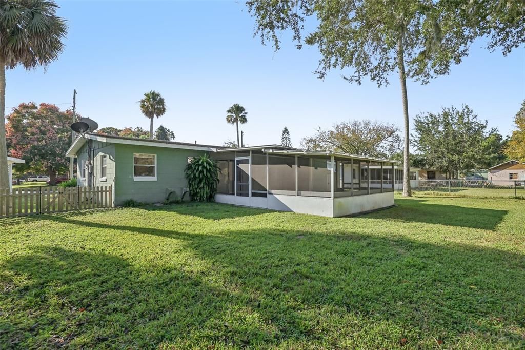 En Venta: $265,000 (3 camas, 2 baños, 1266 Pies cuadrados)