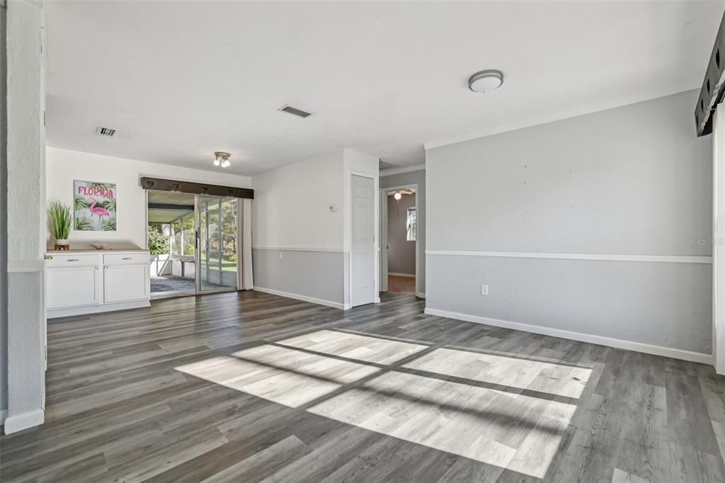 En Venta: $265,000 (3 camas, 2 baños, 1266 Pies cuadrados)