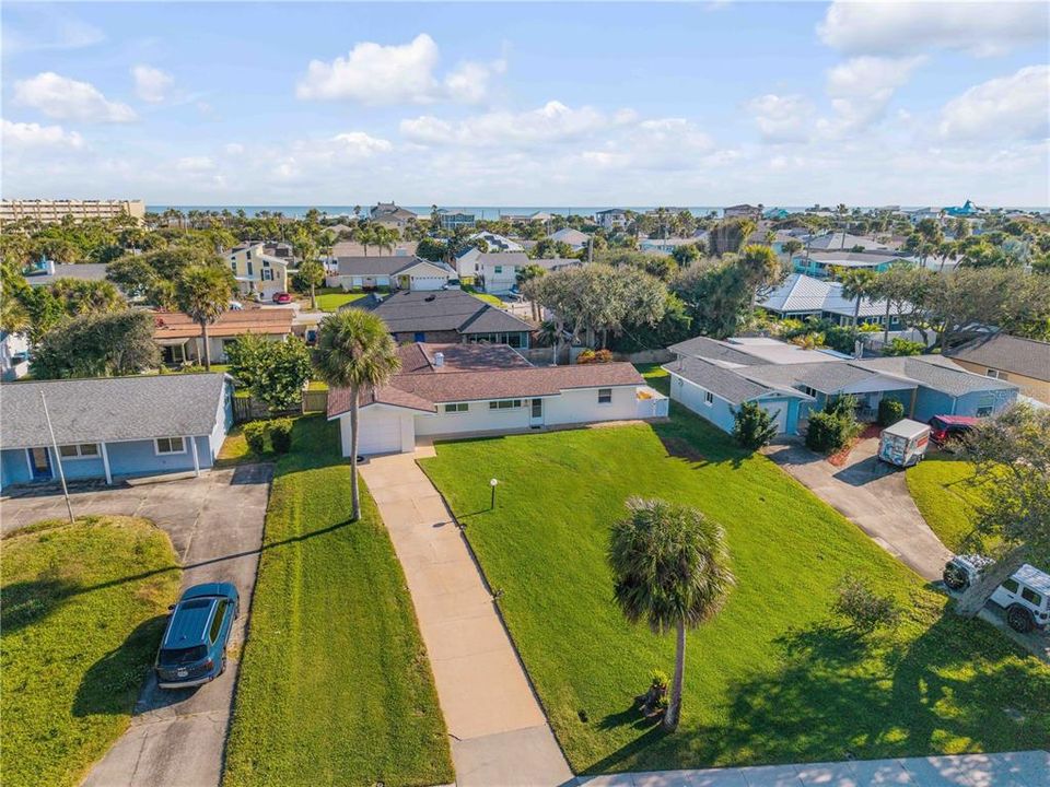 For Sale: $474,900 (2 beds, 2 baths, 1476 Square Feet)