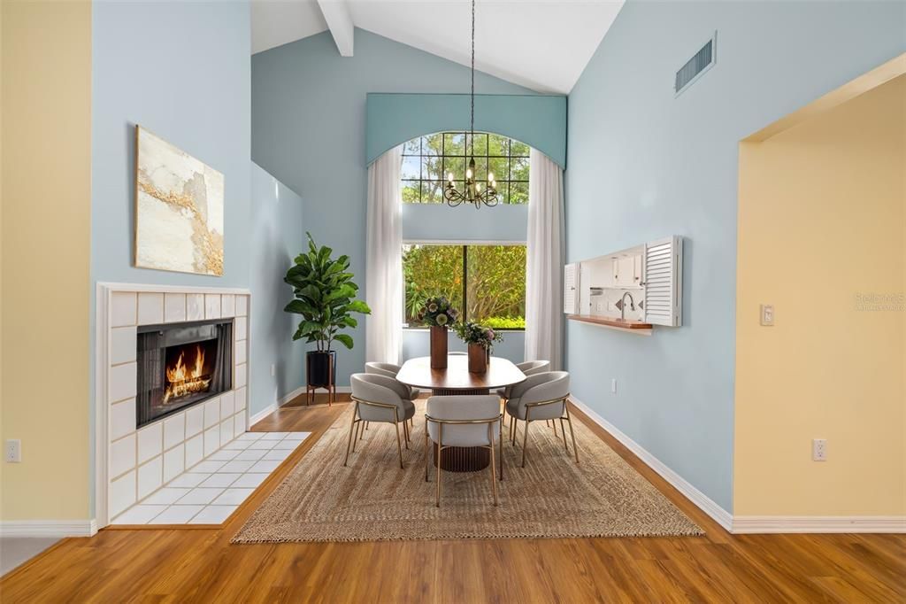 Activo con contrato: $370,000 (3 camas, 2 baños, 2255 Pies cuadrados)