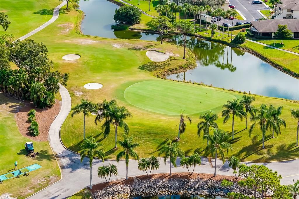 Activo con contrato: $370,000 (3 camas, 2 baños, 2255 Pies cuadrados)