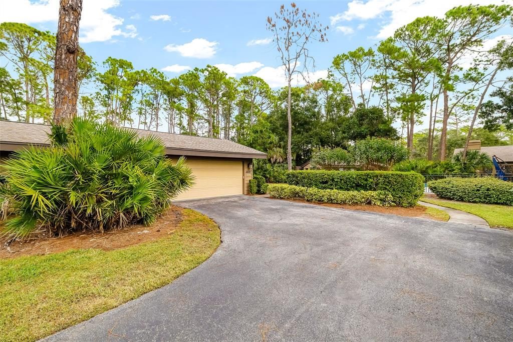 Activo con contrato: $370,000 (3 camas, 2 baños, 2255 Pies cuadrados)