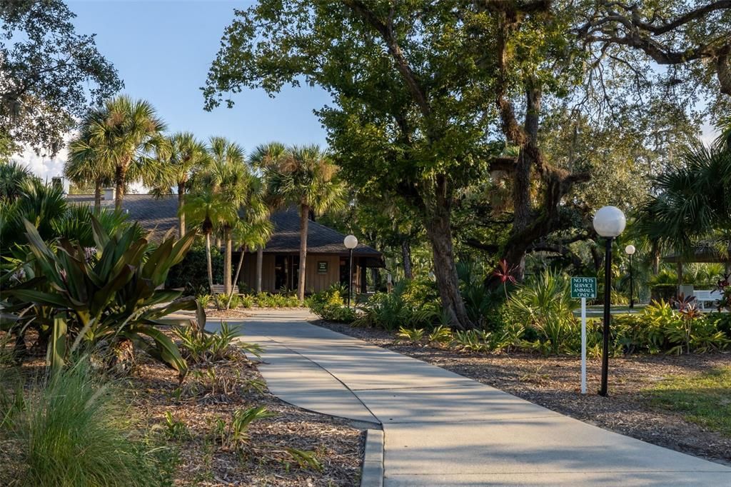 Activo con contrato: $370,000 (3 camas, 2 baños, 2255 Pies cuadrados)