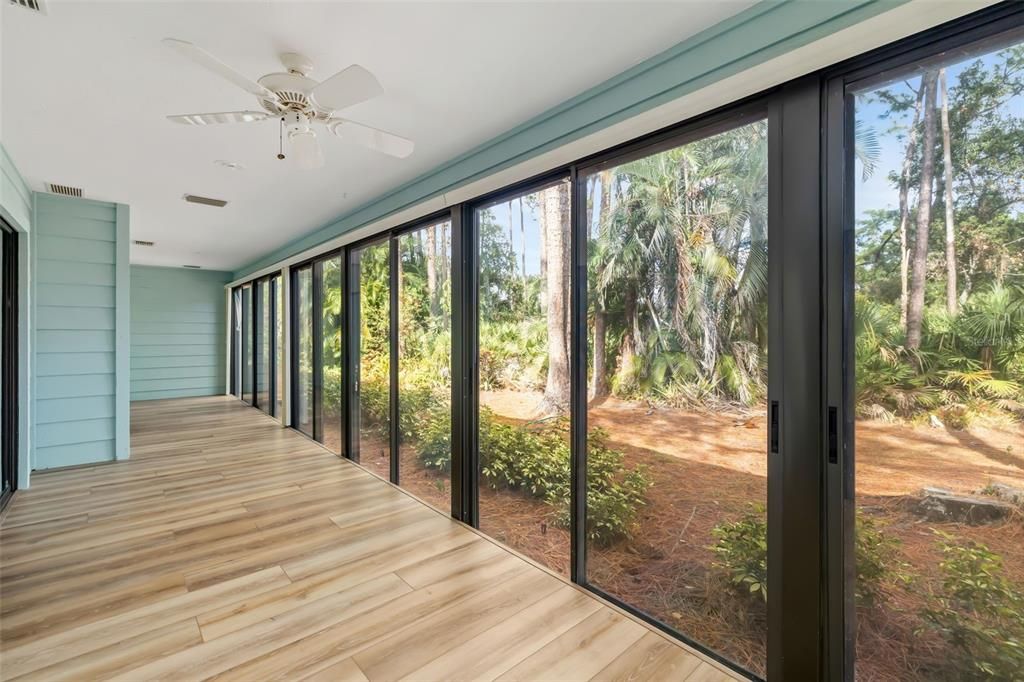 Activo con contrato: $370,000 (3 camas, 2 baños, 2255 Pies cuadrados)