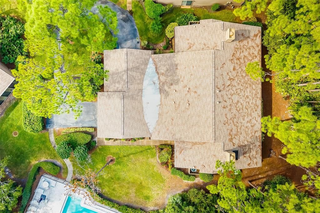 Activo con contrato: $370,000 (3 camas, 2 baños, 2255 Pies cuadrados)