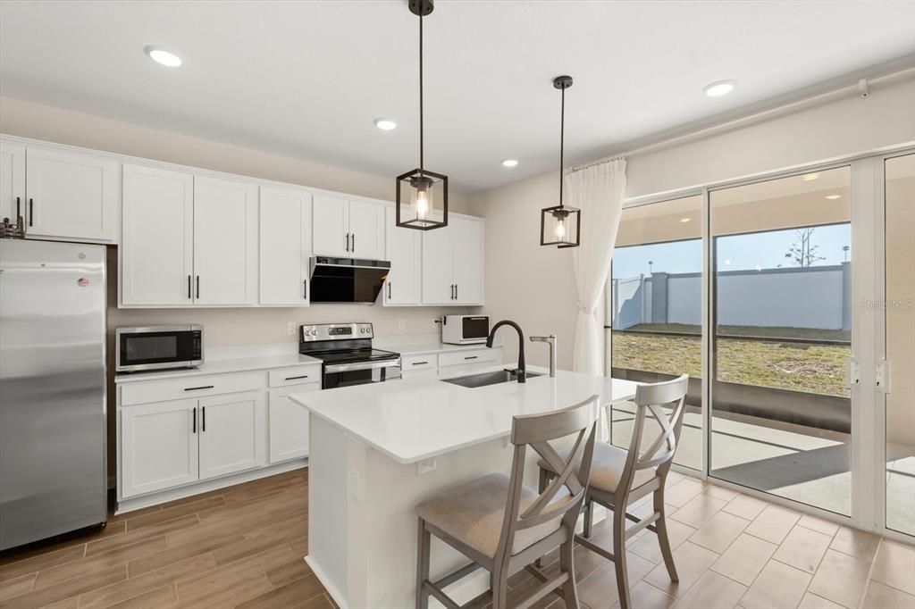 На продажу: $518,000 (4 спален, 3 ванн, 3030 Квадратных фут)