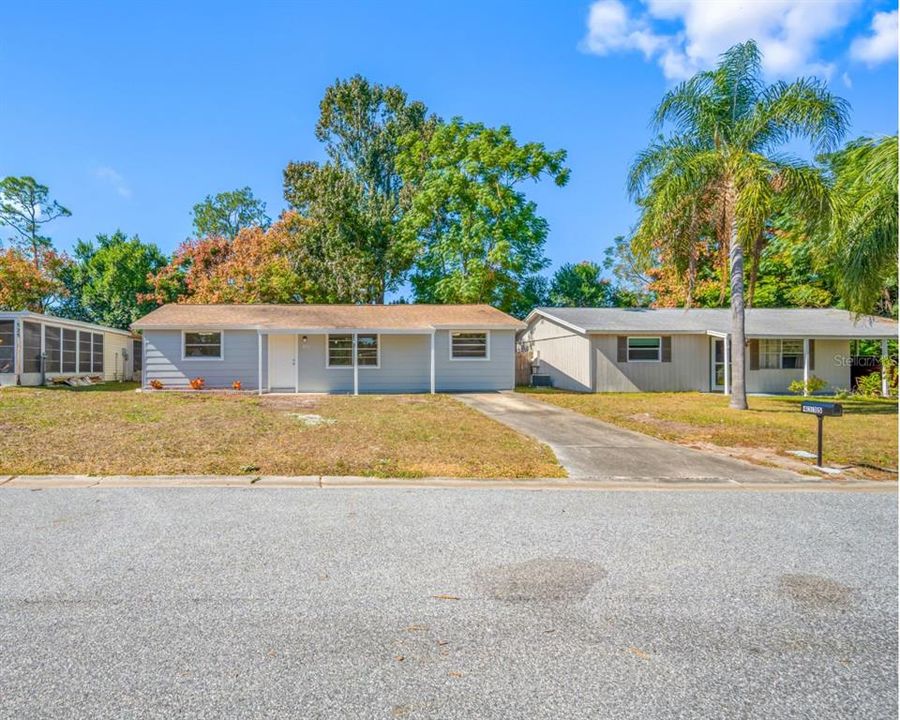 For Sale: $269,900 (3 beds, 2 baths, 1300 Square Feet)