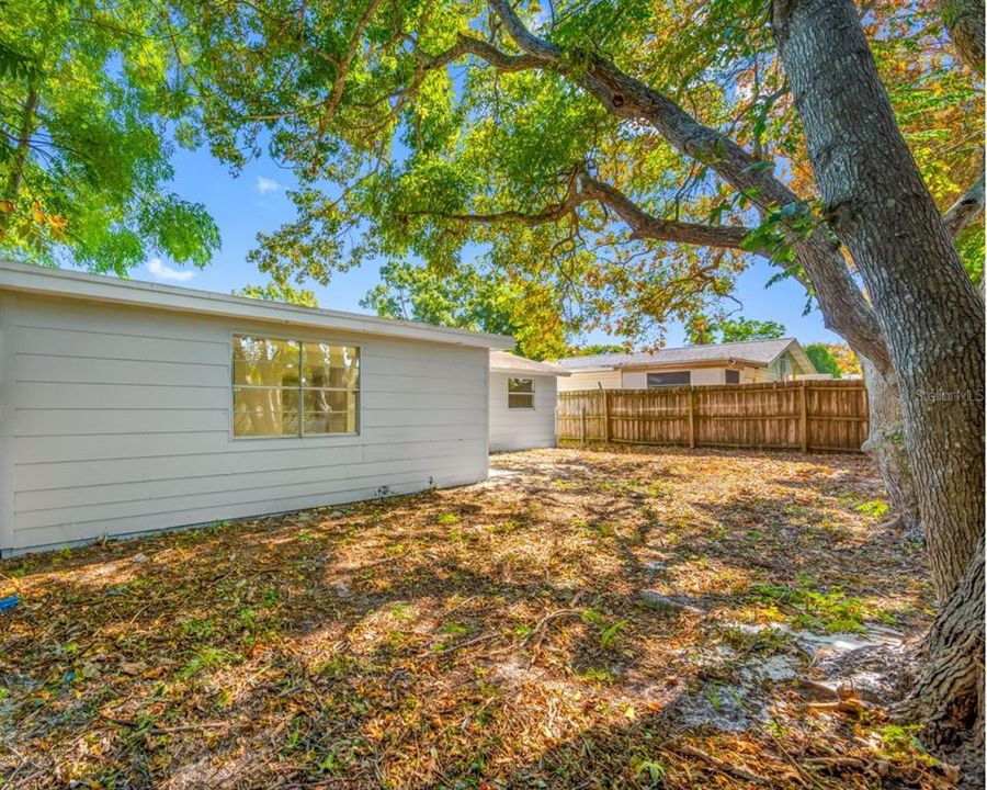 For Sale: $269,900 (3 beds, 2 baths, 1300 Square Feet)